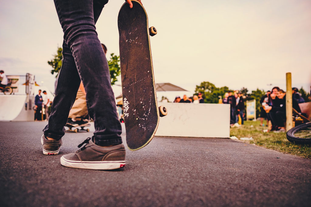 skating skating